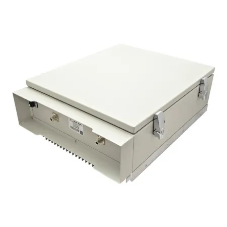 Репитер Baltic Signal BS-GSM-90 (90 дБ, 10000 мВт) Репитер Baltic Signal BS-GSM-90 (90 дБ, 10000 мВт)